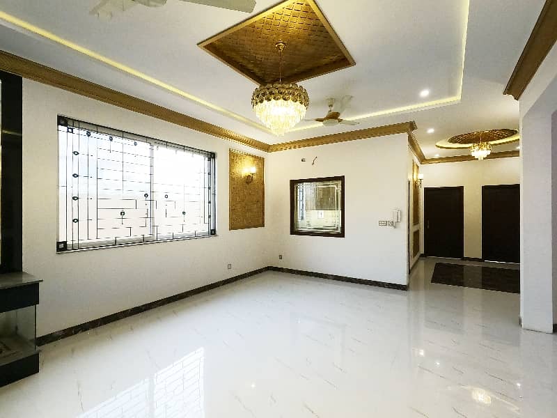 Near To Mosque 1 Kanal Spacious House Is Available In PGECHS Phase 1 For Sale 7