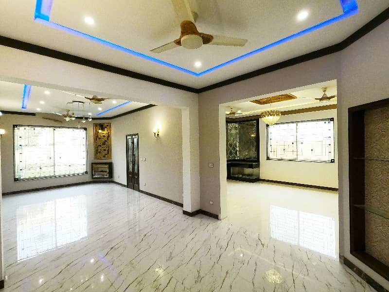 Near To Mosque 1 Kanal Spacious House Is Available In PGECHS Phase 1 For Sale 10