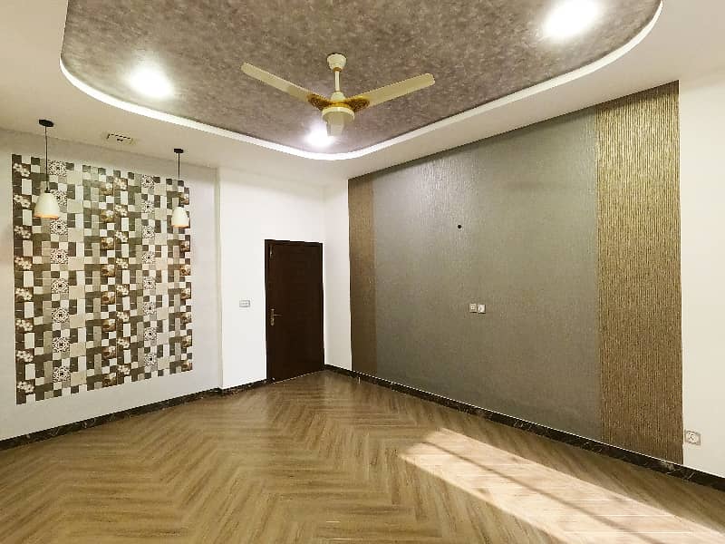 Near To Mosque 1 Kanal Spacious House Is Available In PGECHS Phase 1 For Sale 18