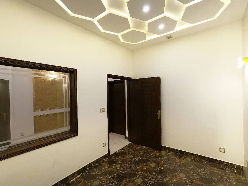 Near To Mosque 1 Kanal Spacious House Is Available In PGECHS Phase 1 For Sale 21