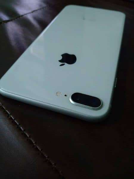 iPhone 8plus 4