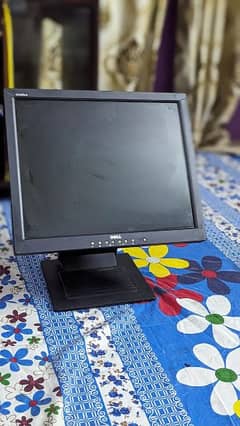 Dell monitor /lcd 17 inch 100 fully working oky condition.