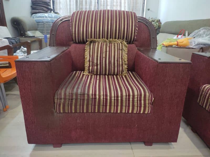 5 seater Sofa set for Sale 1