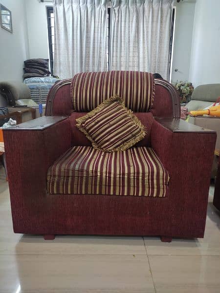 5 seater Sofa set for Sale 3