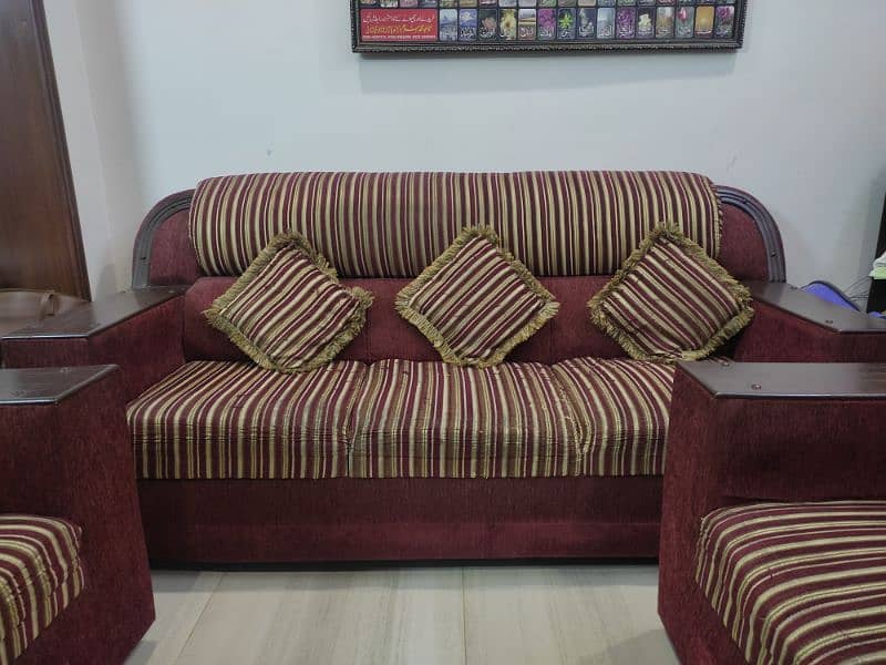 5 seater Sofa set for Sale 4
