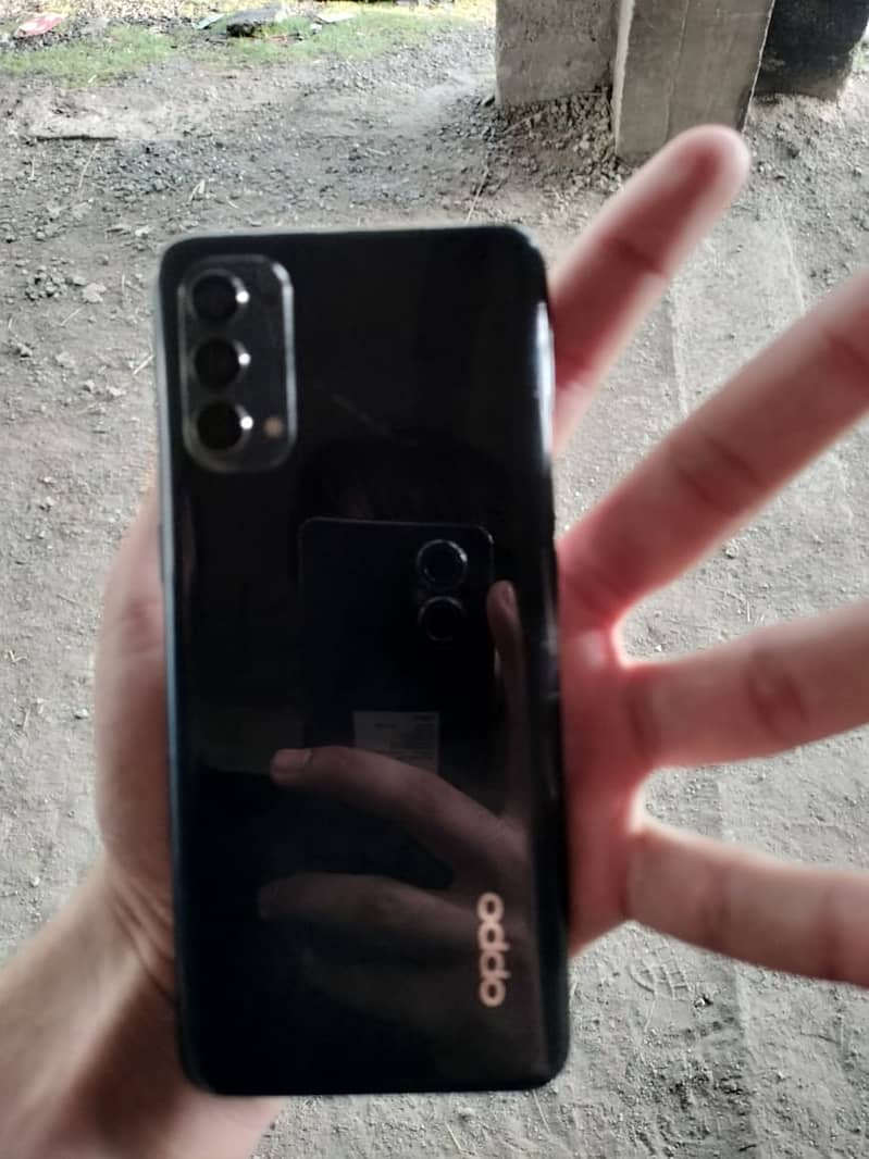 Oppo Reno 4 with box (pta approved) 8/128 5