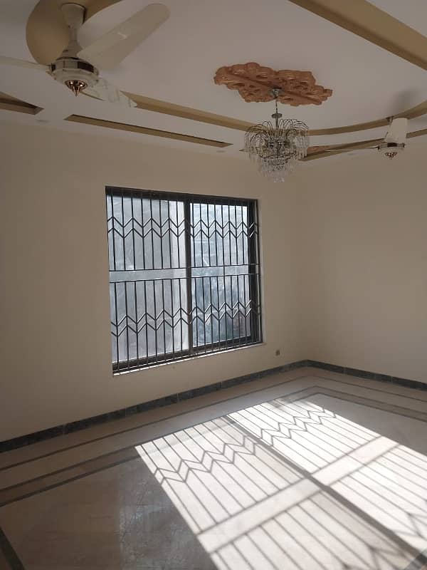 Your Dream 10 Marla House Is Available In Peshawar Road 13