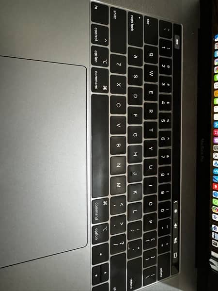 MacBook Pro 2018 15 inch 16/512 2