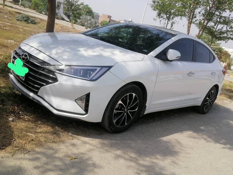 Scratchless Hyundai Elantra GLS 0