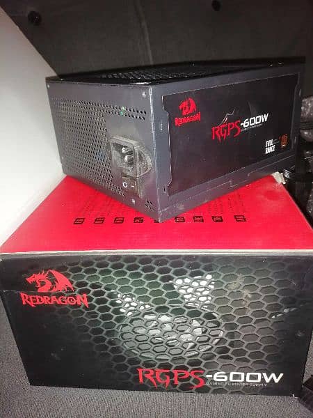 Redragon RGPS-600w Gaming power supply 4