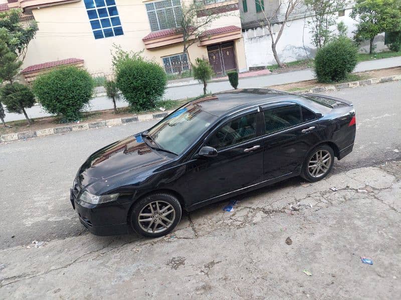 Honda Accord CL9 - 7.7 Pakshweels Rating 5