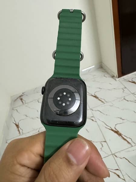 Apple Watch Series 7 (Green Color) 10/9 3