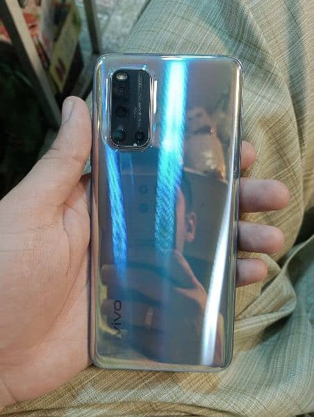 vivo v19 mobile with original charger neat and clean no scratches 0