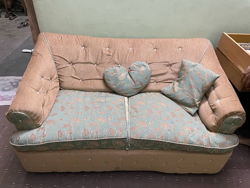 Sofa set 7 seater In good condition 1