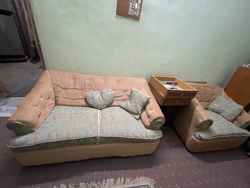 Sofa set 7 seater In good condition 2