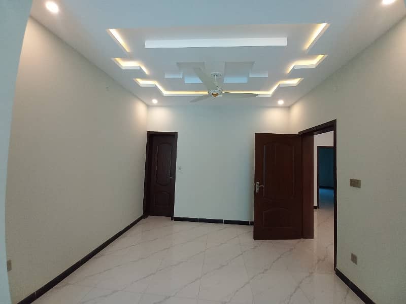 9 Marla Beautiful Double Storey House Far Sale With All Facilities 12
