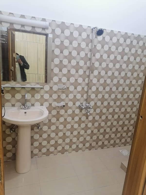 5 MARLA DOUBLE STORY HOUSE FOR SALE IDEAL LOCATION IN AIRPORT HOUSING SOCIETY RWP 17