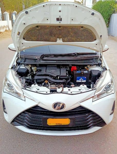 Toyota Vitz 1.0 Safety Edition 3 Top of the Line Variant Pearl White 4