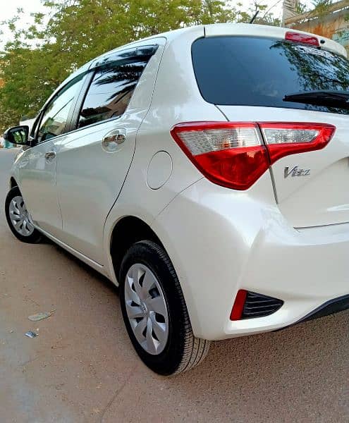 Toyota Vitz 1.0 Safety Edition 3 Top of the Line Variant Pearl White 8