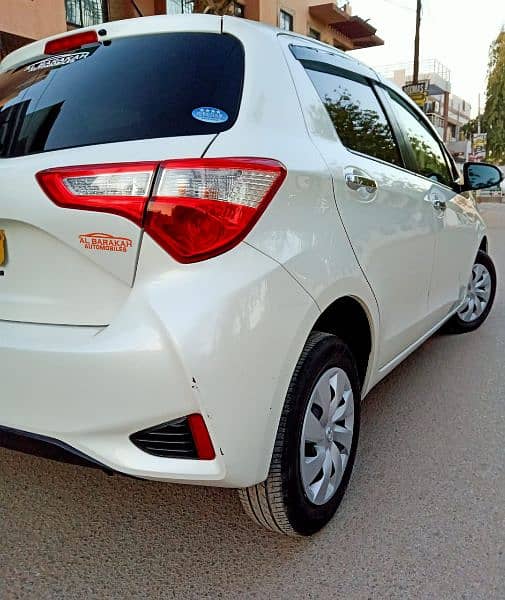 Toyota Vitz 1.0 Safety Edition 3 Top of the Line Variant Pearl White 9