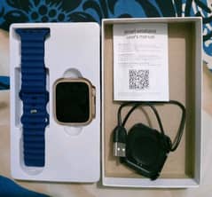 T500 ULTRA SMART WATCH WITH BATTERY AND CHARGER
