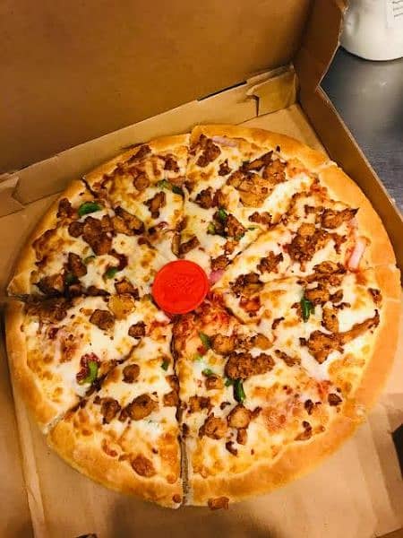 I need job pakistani chienese fast food pizza 5