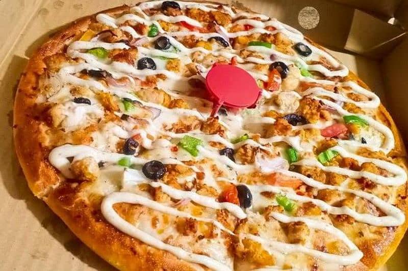 I need job pakistani chienese fast food pizza 7
