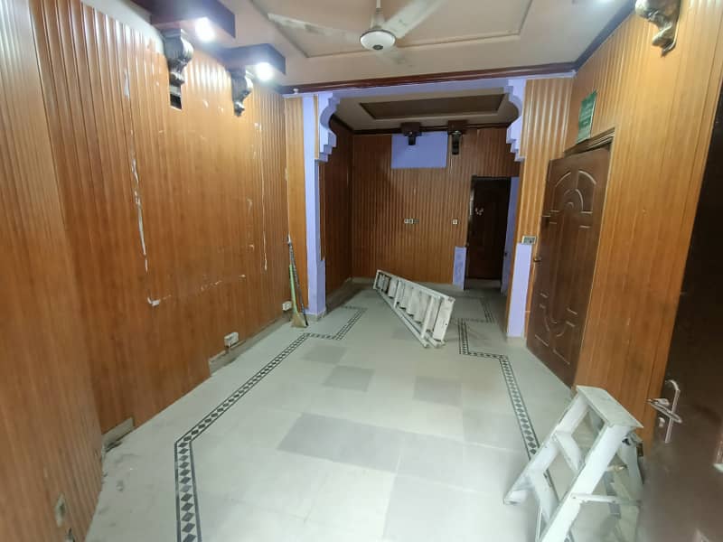 6 marla lower portion best for office available for rent at Gulberg 3 A1 0