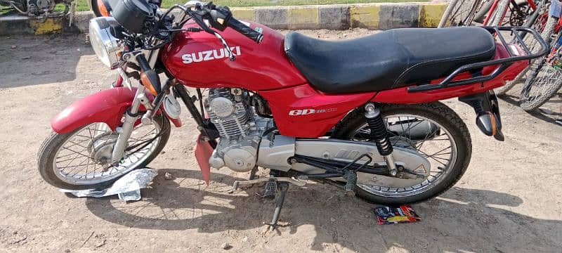 Suzuki  motorbike, GD 110 4