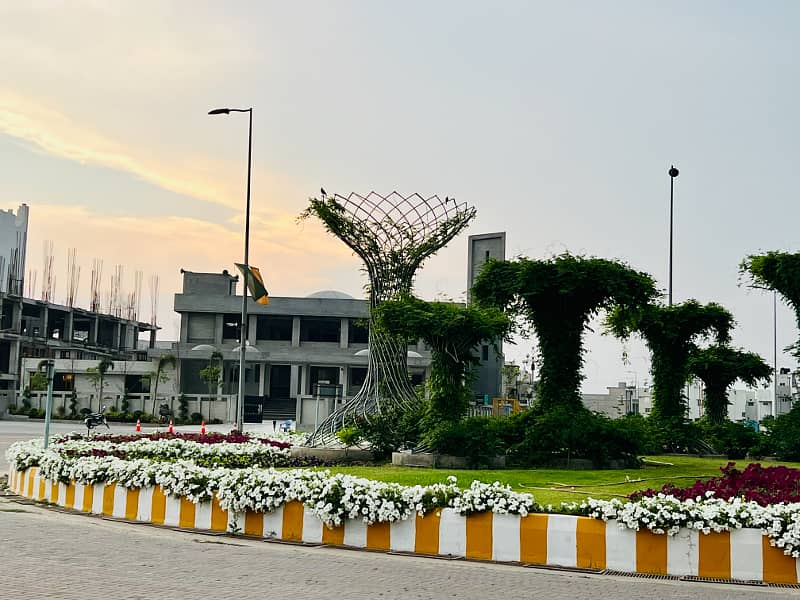 10 Marla Plot On 60 Feet Road In Phase 2 
Dream Gardens
 Lahore 6