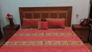 bed set with dressing table