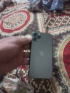 Iphone 11 pro 256gb factory unlock with charger and cable 10/10 0