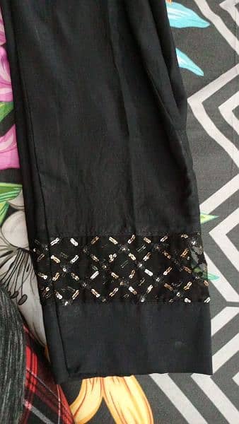 3piece black color maxi available just one time used 3