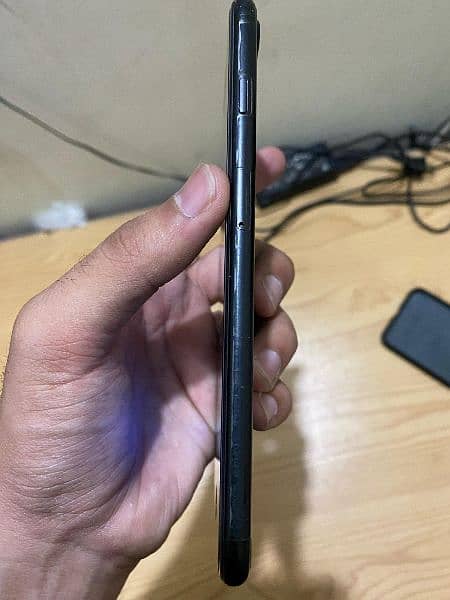 Iphone 7 Plus 128 GB Non PTA Factory Unlock 4