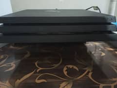 PS4 Pro 4K HDR Scratchless New condition