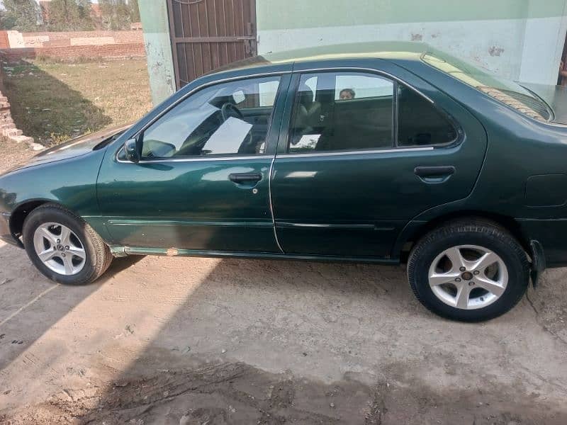 Nissan Sunny Urgent Fore Sale 9