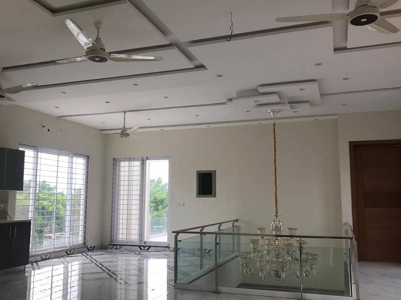 1 kanal Luxury HOUSE WITH FULL BASMENT and FACING PARK Modren Bungalow In Phase 5 4