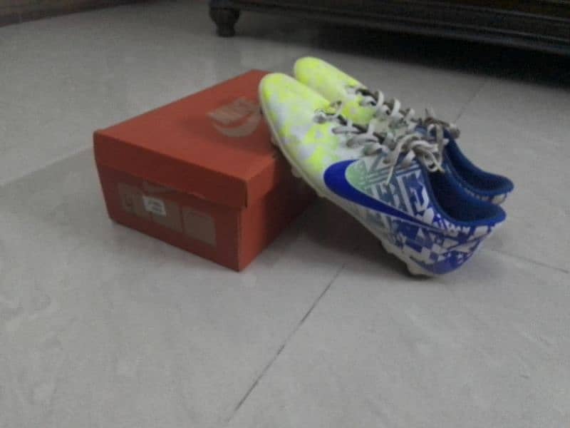 Nike original football shoes for sale 12 to 13 years 2