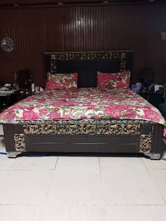 new condition bed ha urgent sale
