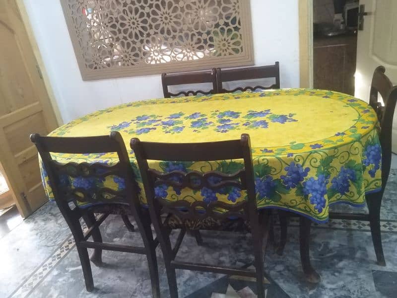 6 Chair Dining Table for sale 2