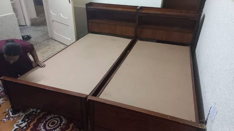 Single bed lush condition for sale 0