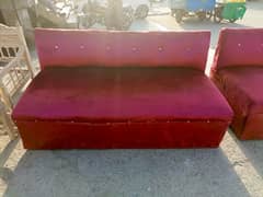Sofa set puffy in perfect condition 03204428978