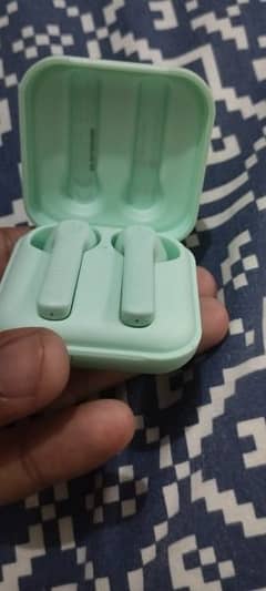 Happy plugs ear pods