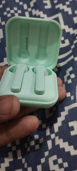 Happy plugs ear pods 0