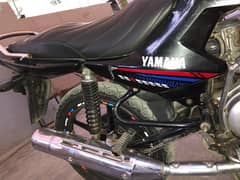 I am selling my YBR 125G in 10/8 condition