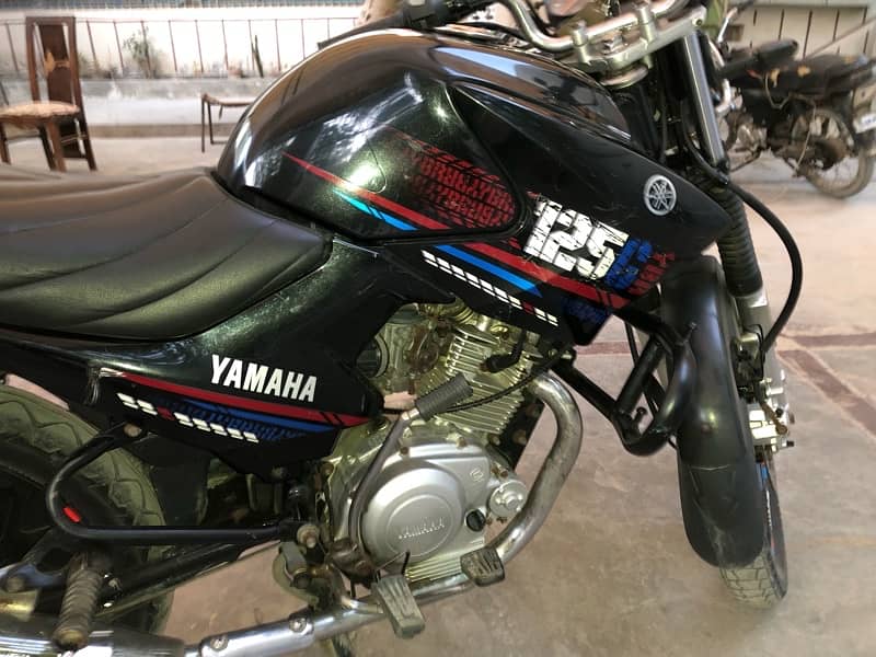 I am selling my YBR 125G in 10/8 condition 1