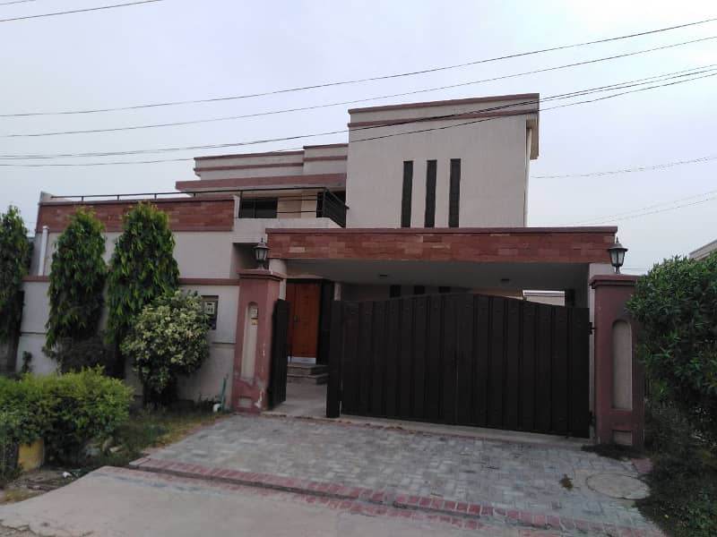 14 Marla House Of PAF Falcon Complex Near Kalma Chowk And Gulberg III Lahore Available For Rent 0
