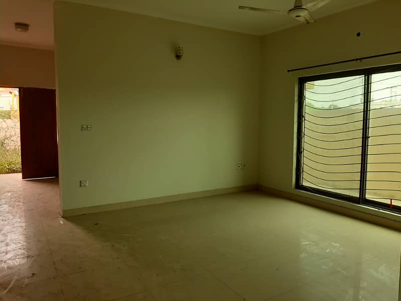 14 Marla House Of Paf Falcon Complex Near Kalma Chowk And Gulberg Iii Lahore Available For Sale 7