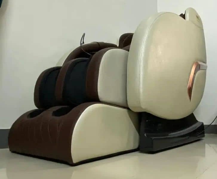 COMPUTERIZED ELECTRIC MASSAGE CHAIR 2