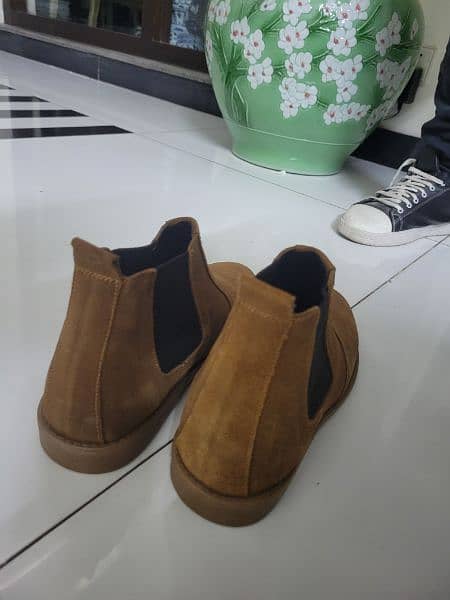 suede Chelsea boots 4